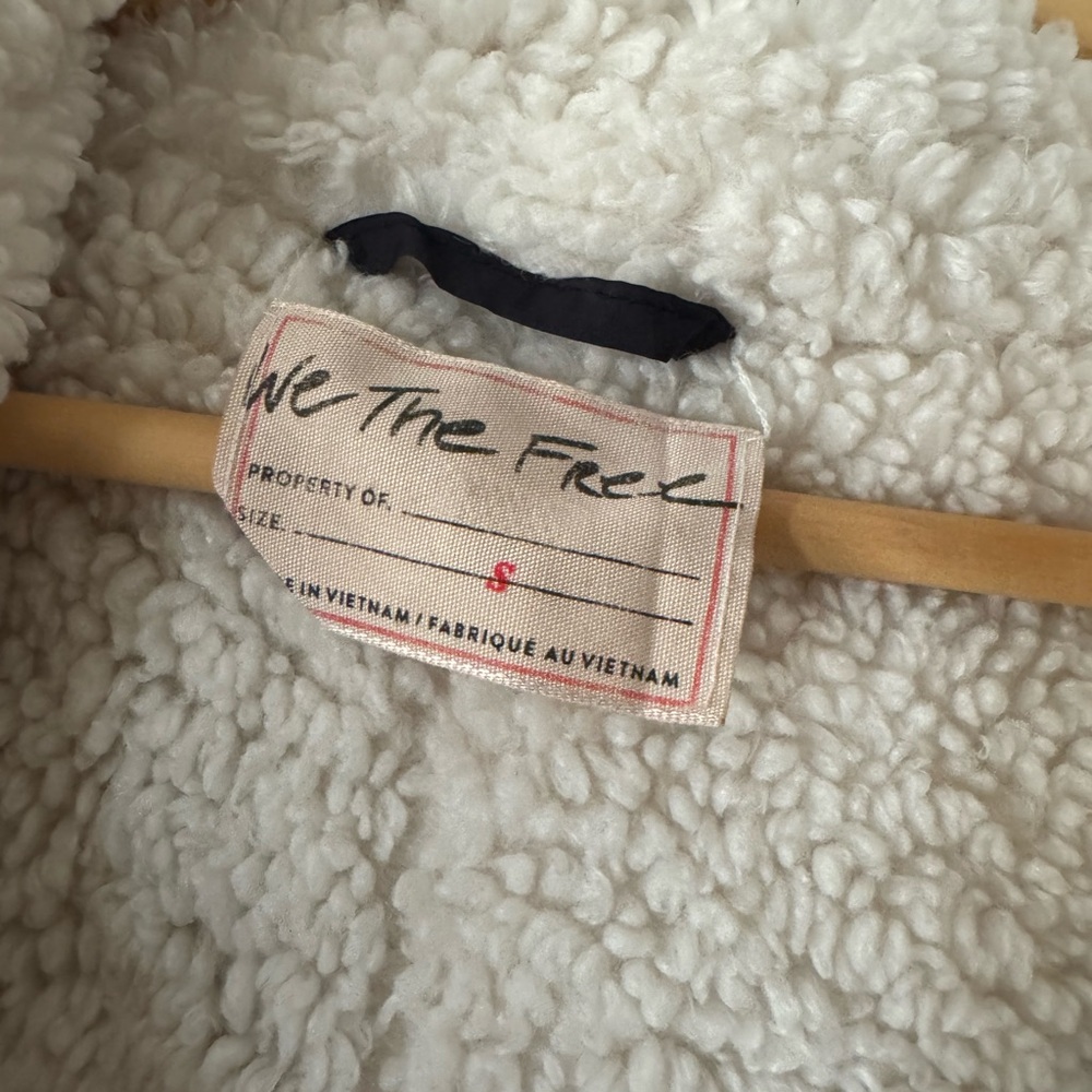 Free People | We The Free Isra Cozy Puffer Jacket - Reversible NWOT - Picture 12 of 13